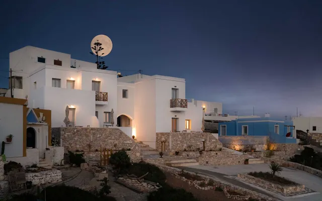 MIKRES CYCLADES APARTMENTS ( TA KOYKLAKIA)