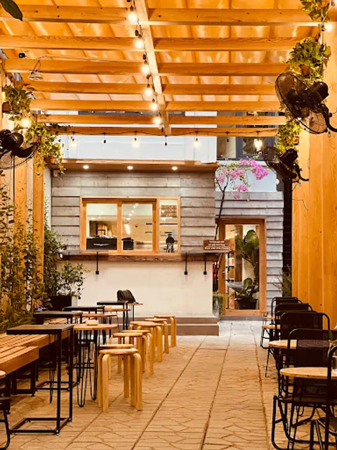 The Ann - Cafe & Vietnamese Restaurant