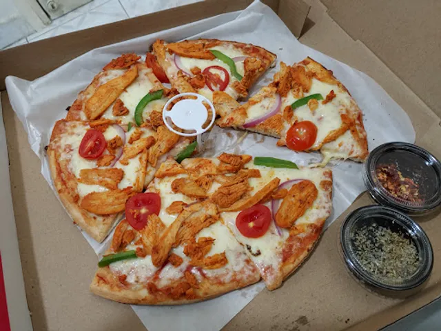 Ebeneezer's Kebabs & Pizzeria (Hung Hom) I Halal Certified