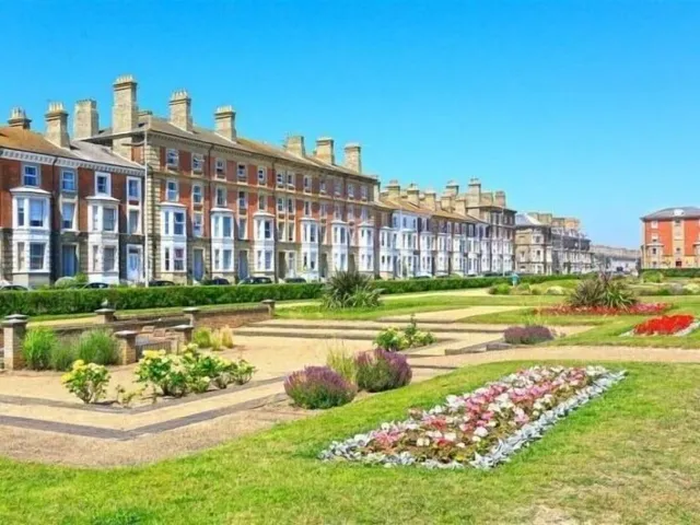 Moray Beachside Apartments