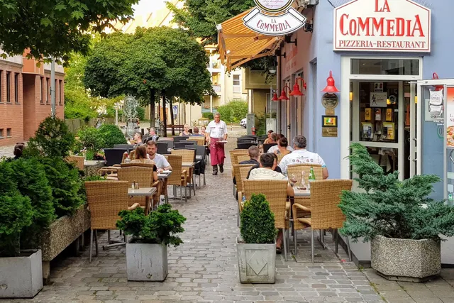 La Commedia Pizzeria Restaurant