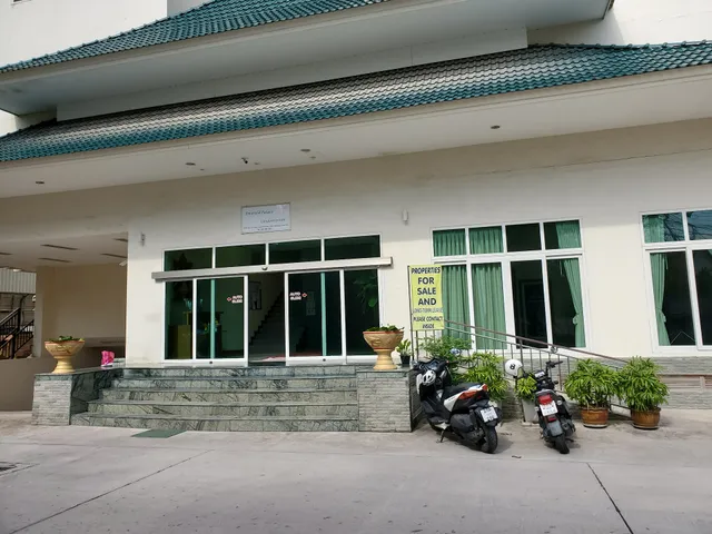 Emerald Palace Condominium