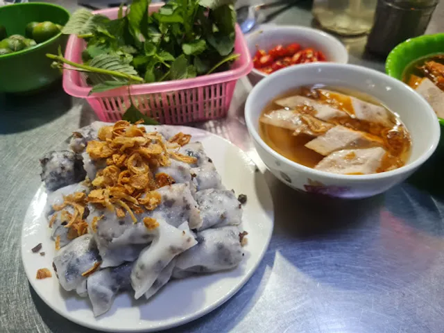 Quán Bánh Cuốn Nóng Gia Truyền 50 Đội Cấn
