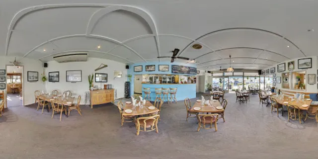 Maisie's Seafood & Steakhouse