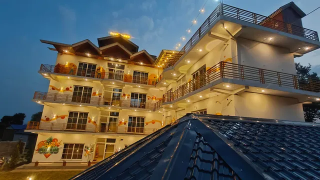 The Social Stays Bir (formerly ArtBuzz)