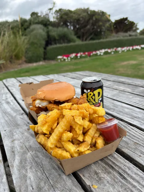 BLUFF KITCHEN FOOD TRUCK Roadside