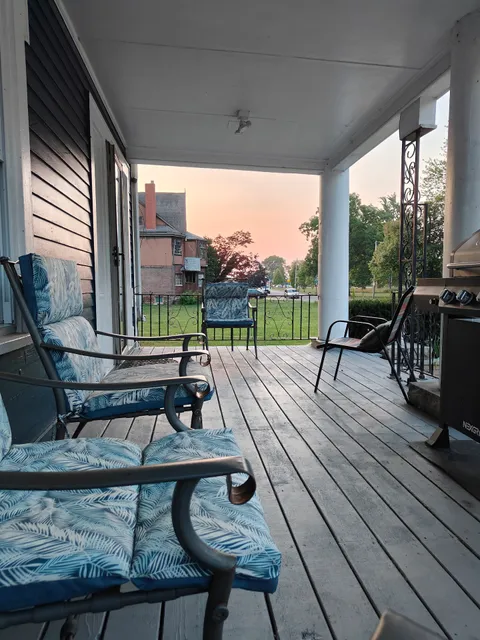 Niagara House: 624 Buffalo Ave