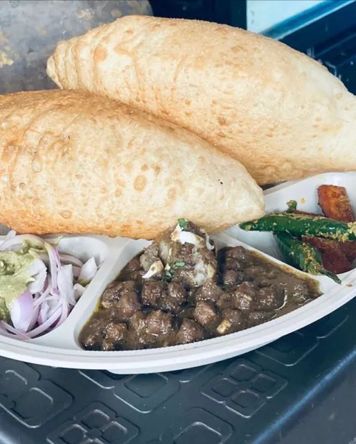 Raj Shree chole bhature wale