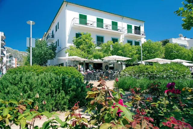 Hoposa Cultural Boutique