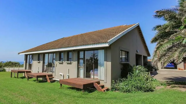 Bottlenose Guesthouse