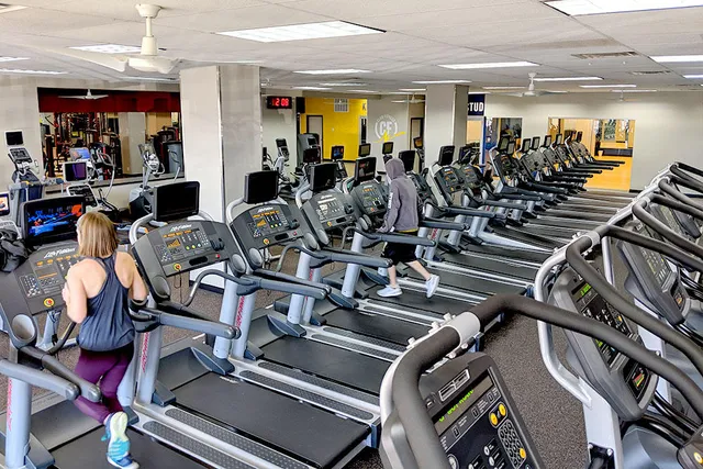 Club Fitness - Hampton