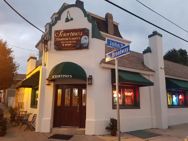 Sciortino's Harbor Lights