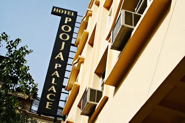 Hotel Pooja Palace