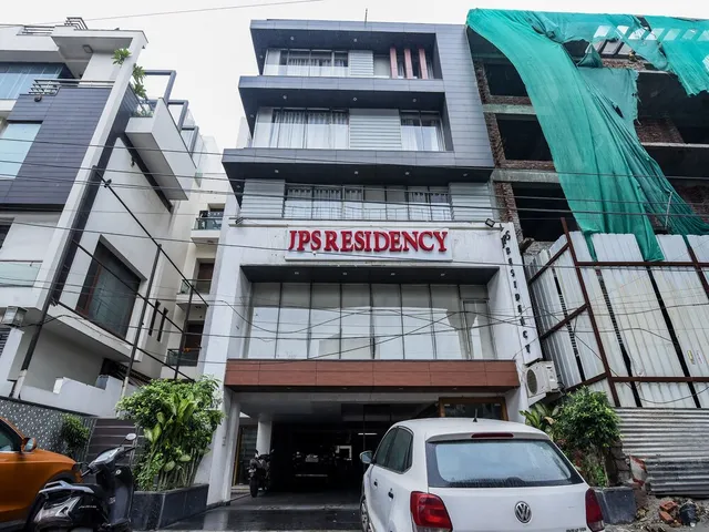 Capital O 419 Charms Inn