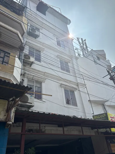 Hotel MB International - PALACE SIDE Manas