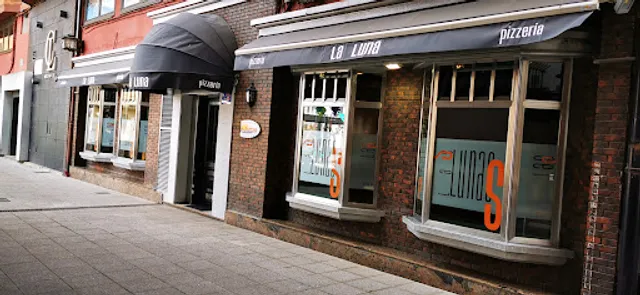 Pizzería La Luna