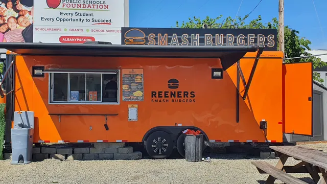 Reeners Smash Burgers