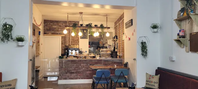 Pallet Coffee & Bakes