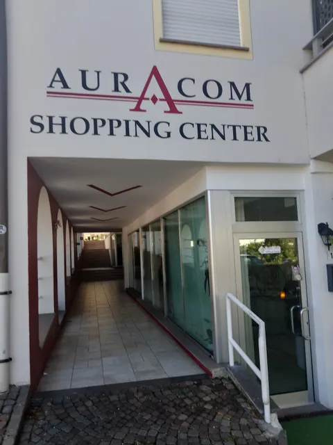 Auracom Shopping Center