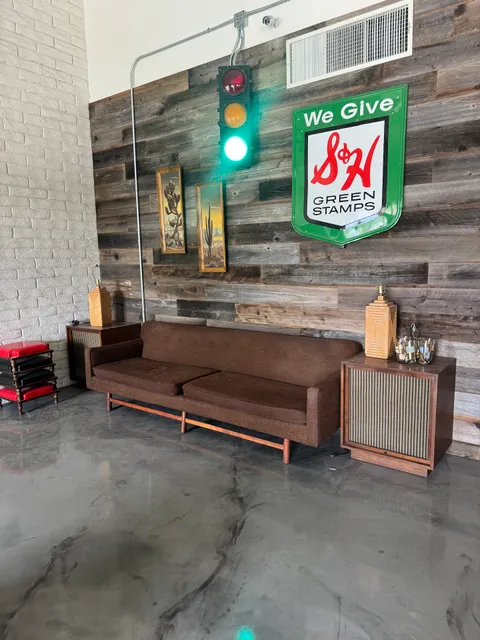 Dealers Depot Antique Mall Tempe, Vintage Stores, Vintage Clothes, Collectibles