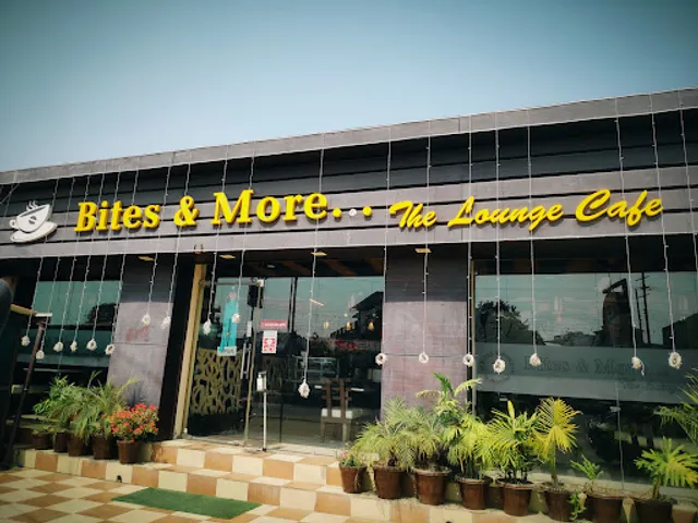 BITES & MORE... The Lounge Cafe