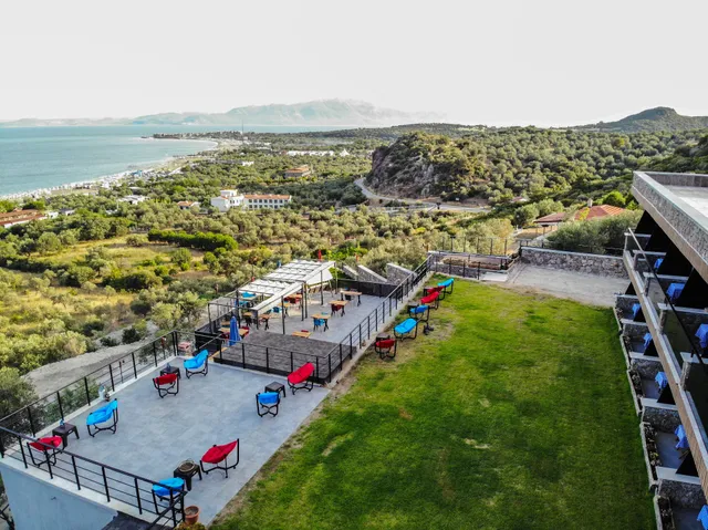 Assos Derin Mavi Otel