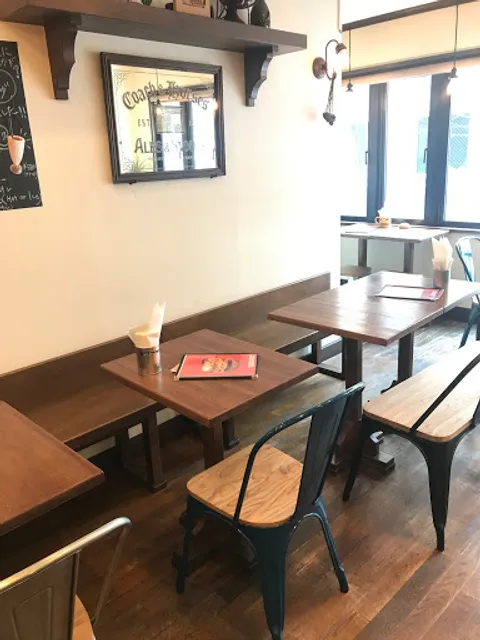 THE MUNCHIES BURGER WORKS.