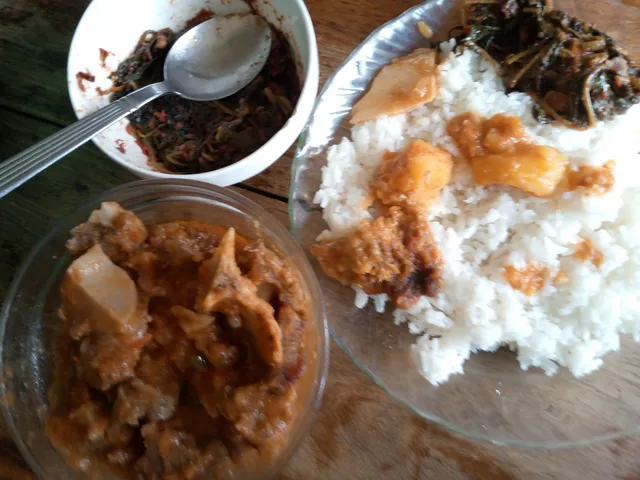 Four sister restaurant