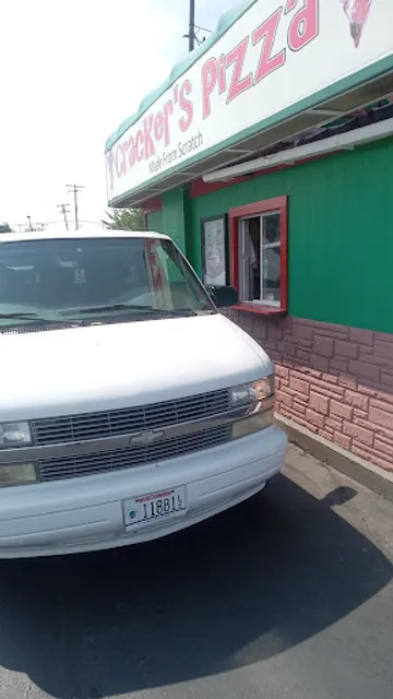 Crackers Pizza Kenosha