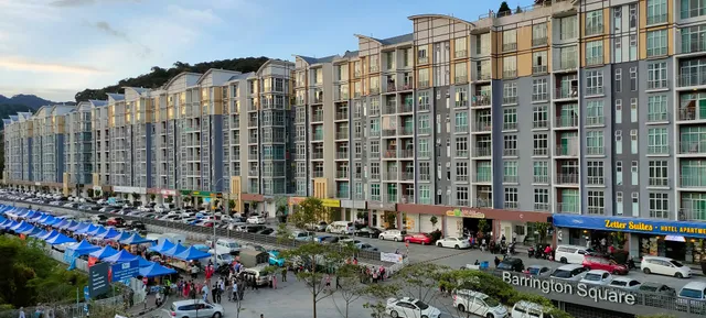 Cameron Somer Square Apartment