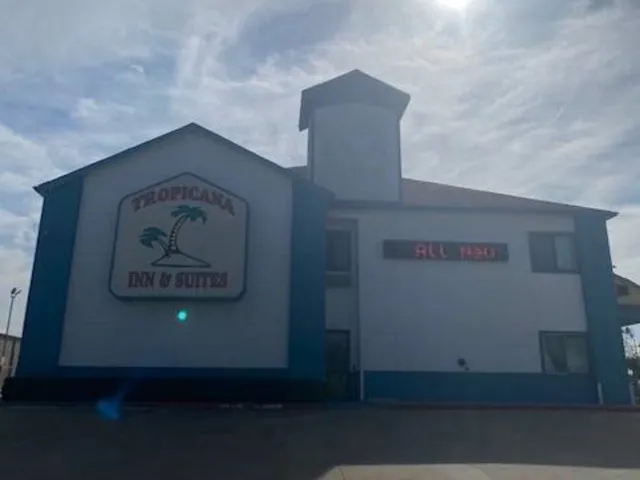 Tropicana Inn & Suites
