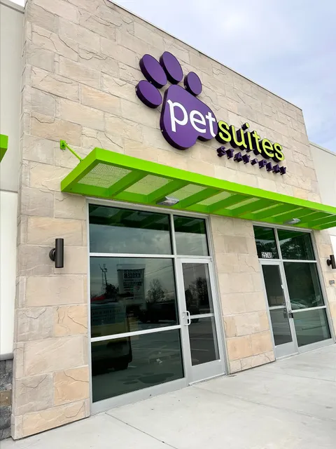 PetSuites Kingwood