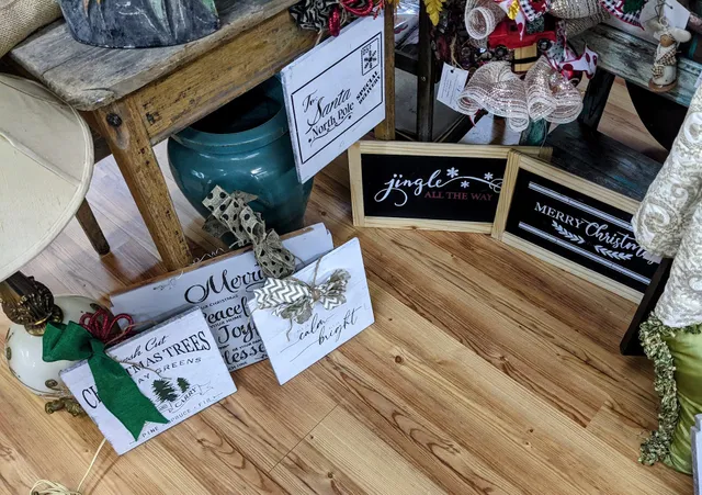 Lasting Creations Antiques and Silk Flowers