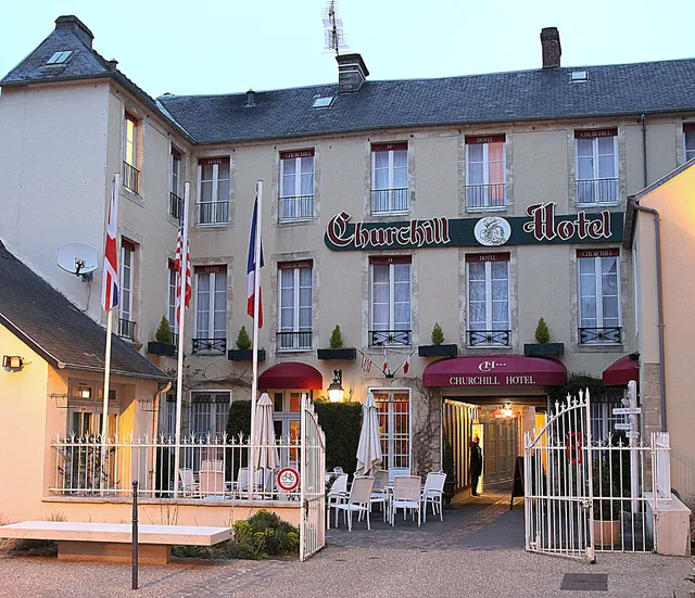 Churchill Hotel