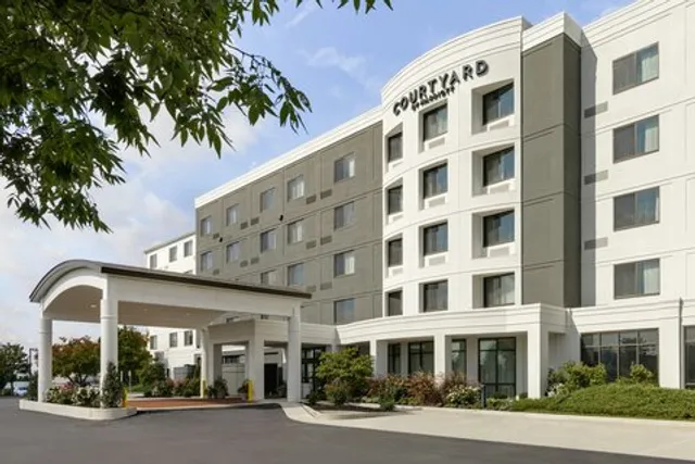 Courtyard by Marriott Lancaster