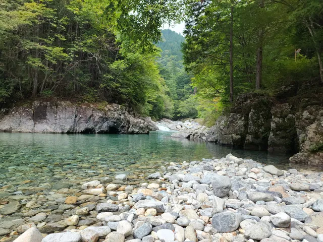 Kitsunegafuchi and Tanukigafuchi