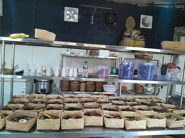 Guling Samsam Merekak