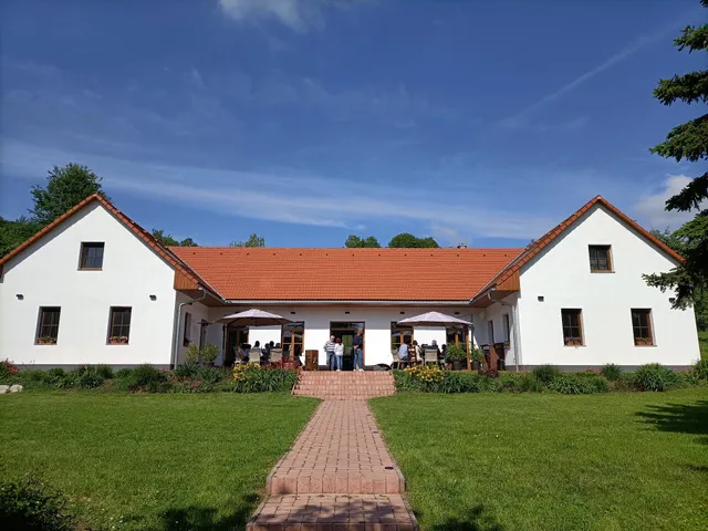 GLASHÜTTE Kisújbánya vadászház