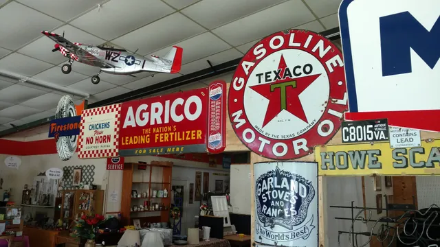 Flea Market 13 Antiques & Used Furniture