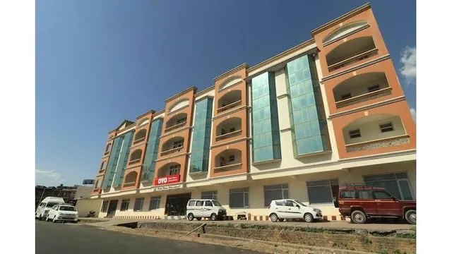 OYO 10752 Hotel Sitara International