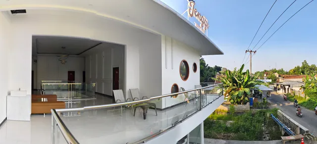 JENGGO Riverside RedPartners Kampung Inggris Pare