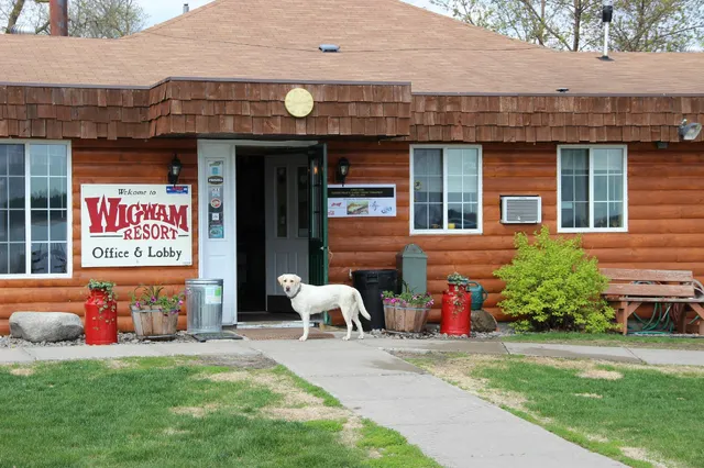 Wigwam Resort