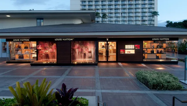 Louis Vuitton Maui Lahaina Whalers Village