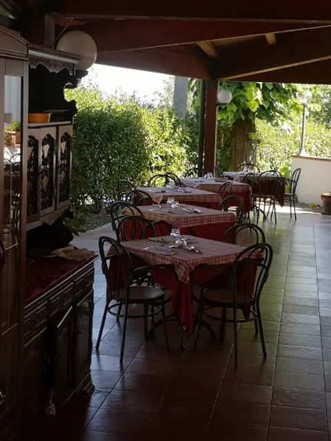 Trattoria Pizzeria La Sevra