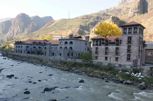 Tufenkian Avan Dzoraget Hotel