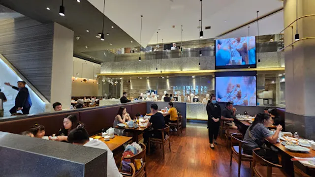 Xi Ding Hai Dan Dumplings