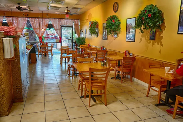 Dumar's Mediterranean Grill
