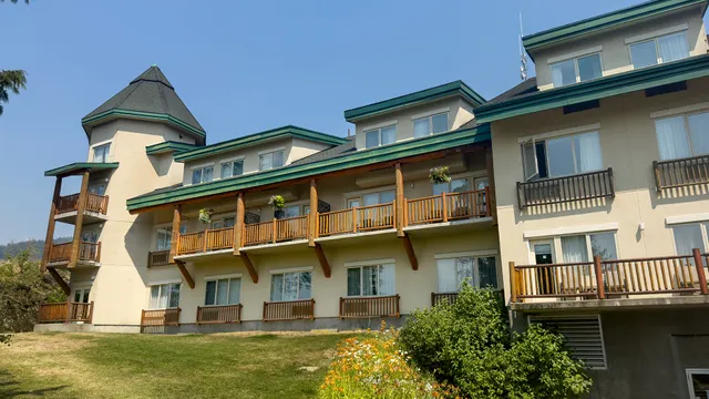 Coast Hillcrest Hotel