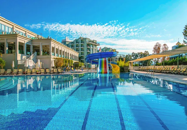 Royal Atlantis Spa & Resort Hotel