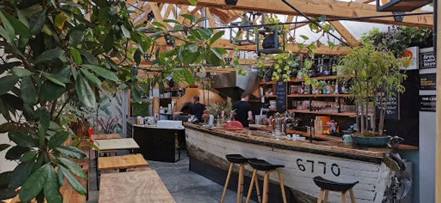 Arbour Woodfired Pizza and Bar